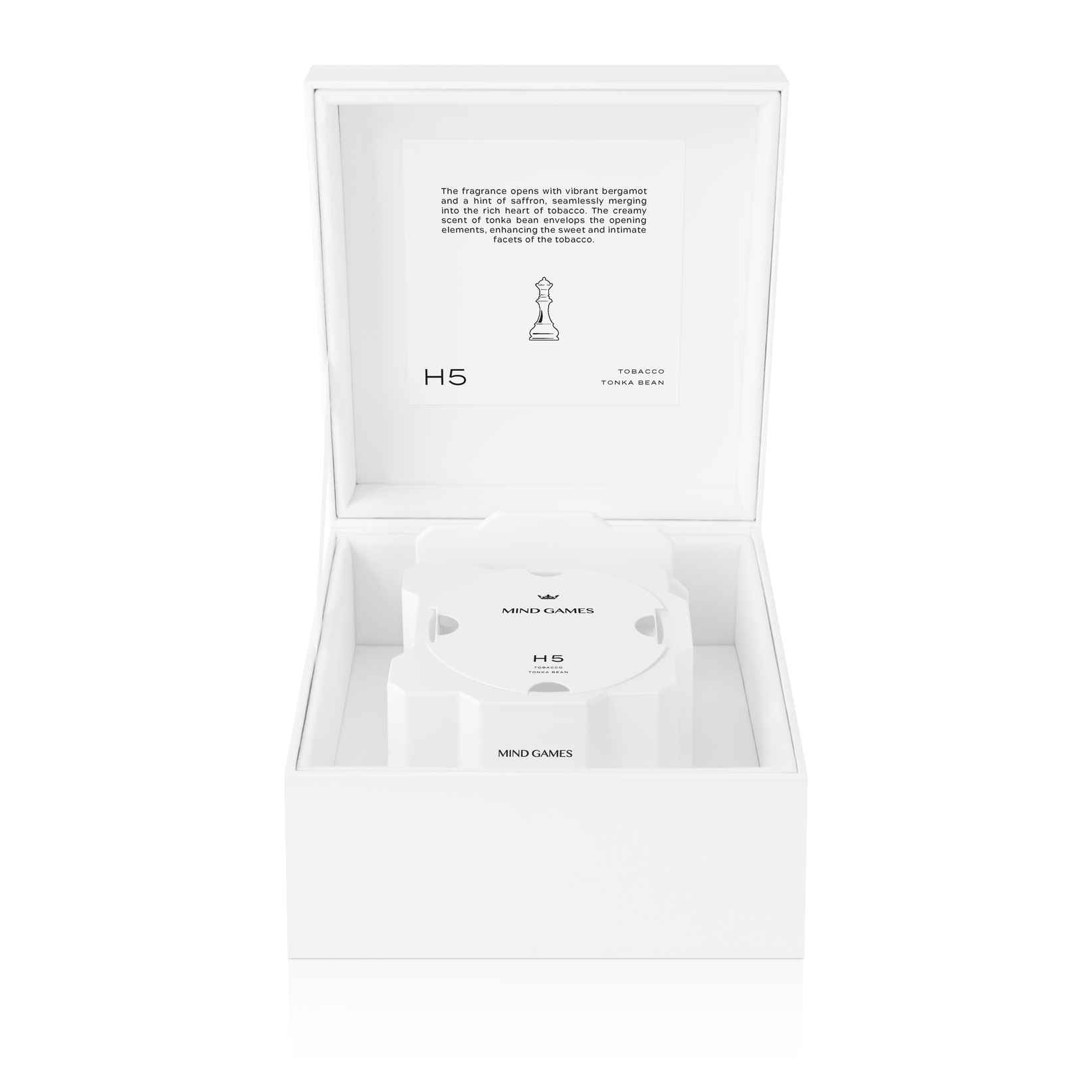 H5 Tobacco Tonka Bean Candle